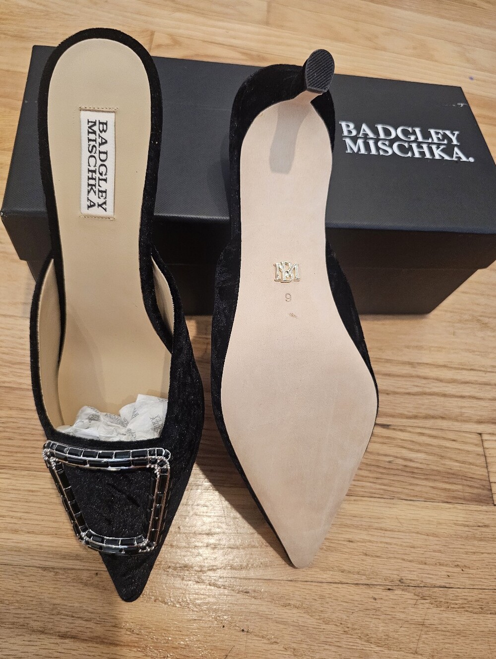 Badgley Mischka Abigayl Black Velvet Kitten Heel Mule Size 9 - Picture 2 of 9